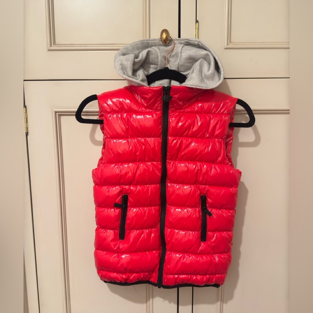Appaman Apex Kids Puffer Vest with hood in Red. Brand NEW With tags. Ship fast! - Picture 4 of 9